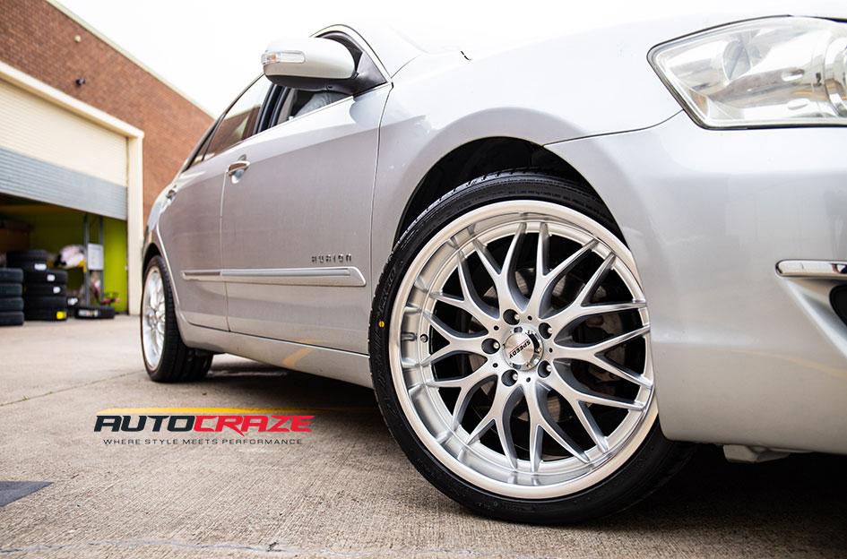 TOYOTA AURION CHEETAH HYPER SILVER POLISH LIP